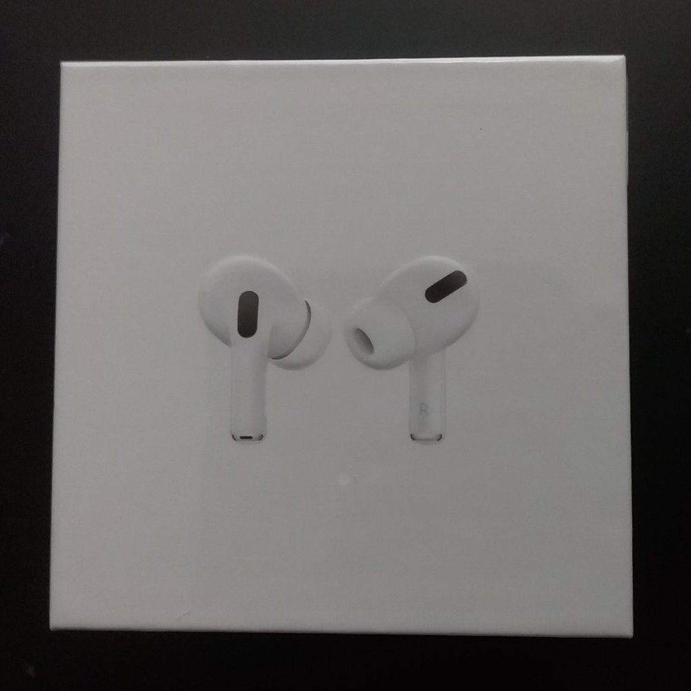 AirPod Pro MWP22AM/A w/Magsafe charging case New Factory Sealed READ DESCRIPTION
